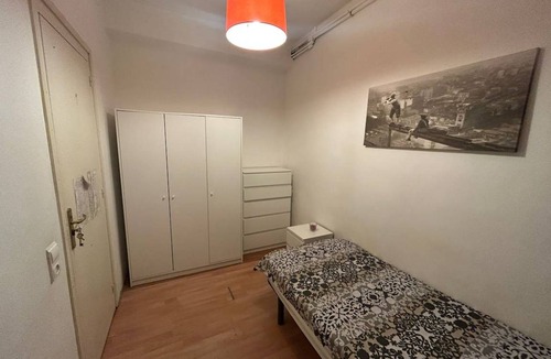 Les Corts Resort | Private room ∙ 1 bedroom ∙ 1 guest