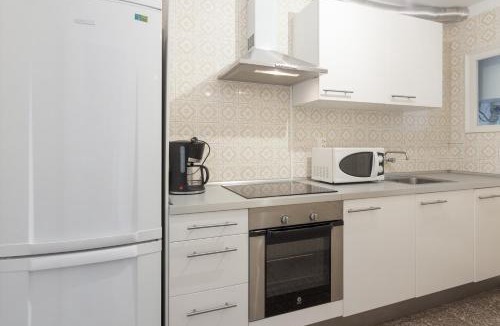 Barcelona Apartment | Pubone AT Barberà del Valles