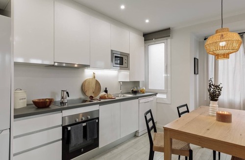 Sant Gervasi – la Bonanova Apartment | Rasa - 2 bedroom in Sant Gervasy