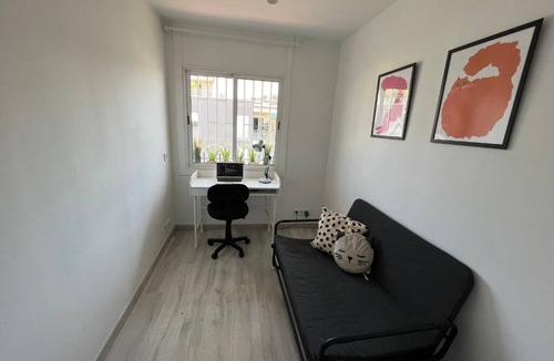 Sant Marti Apartment | Refugio Urbano en el Poblenou, Cerca de la Playa en Barcelona