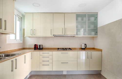 Sant Gervasi Apartment | Renovated Sarrià-Sant Gervasi 4BR, by Blueground