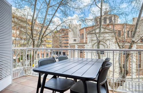 Sant Gervasi Apartment | Renovated Sarrià-Sant Gervasi 4BR, by Blueground