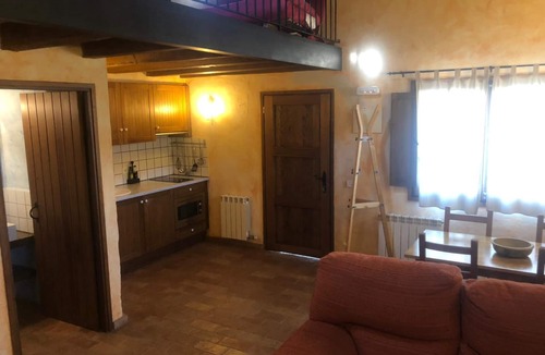 Tavertet Cottage | Rural apartment L'Alzina for 2 people