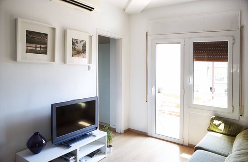 el Camp d'en Grassot i Gracia Nova Apartment | Sagrada Familia apartment. Free Wifi, 3 bedrooms, air conditioning
