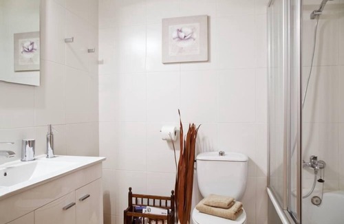 Diagonal Mar i el Front Maritim del Poblenou Apartment | Sea Elegance Barcelona Centre- Beachfront Parking
