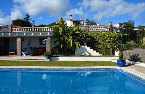 Sant Cebria de Vallalta Villa | Sea view, Wonderful pool, Nature, Peaceful & AC