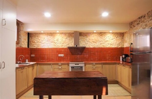 Castellet Cottage | Self catering Ca l´Helena for 8 people.