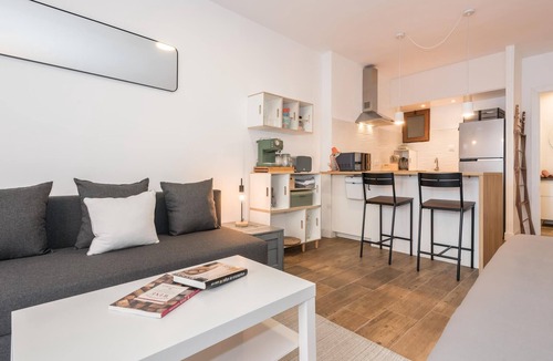 Sitges Town Center Apartment | Sitges Spaces Deluxe Center Studio-Modern and centrally located!