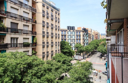 el Fort Pienc Apartment | Spacious 4 Bedroom in City Center