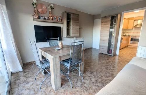 Cabrera de Mar Apartment | Spacious apartment in Cabrera de Mar with sea view