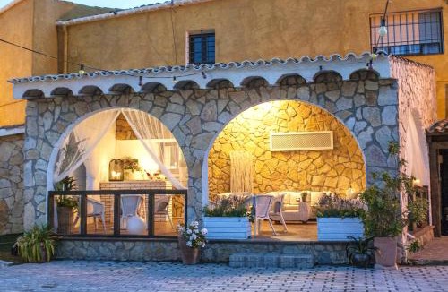 Can Trabal Villa | Spacious villa in Can Trabal with private pool and jacuzzi 980 m²
