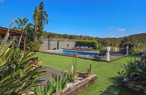 Can Trabal House | Spanish Experience, Villa & Pool