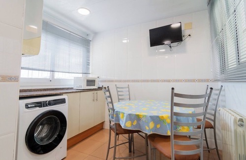 Sant Adria de Besos Condo | SPECTACULAR OAK ON BARCELONA WITH FREE WIFI WELL COMMUNICATED.