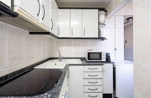 Cornella de Llobregat Apartment | Step into this delightful and snug 2-bedroom retreat, meticulously renovated and thoughtfully designed to offer a pleasant and cozy stay in Barcelona.