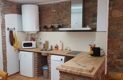 Corro de Vall Apartment | Stone corner in Barcelona