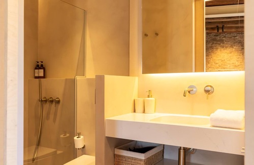 El Born Apartment | Studio 2 pax in Born