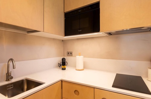 El Born Apartment | Studio 2 pax in Born