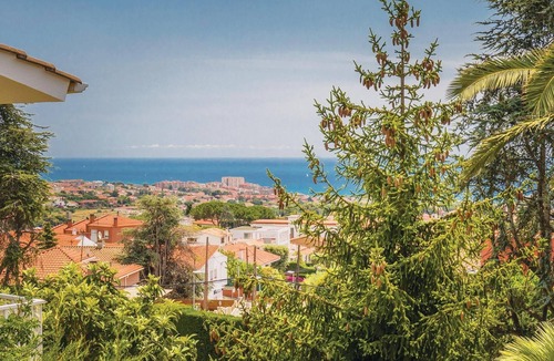 Alella House | Stunning home in Alella with WiFi