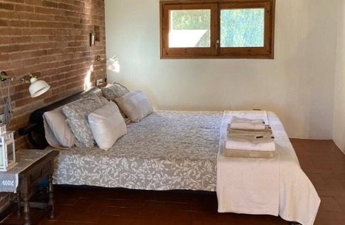 Els Hostalets de Pierola Bed & Breakfast | Suite Room at Masía Can Robira