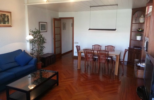 Sants Apartment | Sunny apartment with parking