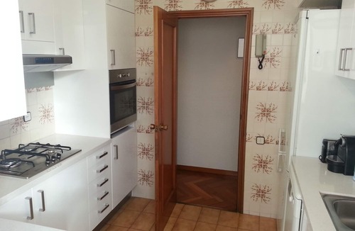 Sants Apartment | Sunny apartment with parking
