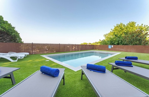 Agora Parc Ski Chalet | Swimming pool & BBQ | between Costa Brava & mountains