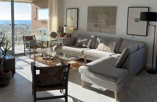 La Vila Olimpica del Poblenou Apartment | THE BLUE HOUSE otherwise discover Barcelona which sees the sea from the terrace
