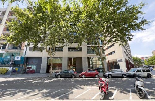 La Vila Olimpica del Poblenou Apartment | The Lonely Chimney Apartments