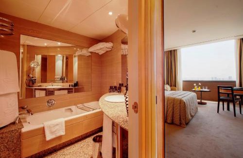 La Maternitat i Sant Ramon Hotel | Torre Melina, a Gran Meliá Hotel