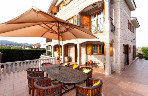 Alella House | TURO - Large house in Alella, 15 minutes from Barcelona and 5 min. from the beach