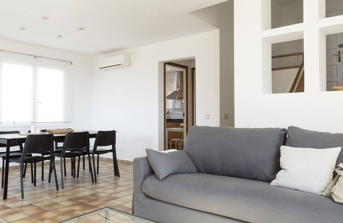 Sant Pol De Mar Villa | Twin villas with large pool and sea views near Barcelona. Free wifi, a/c