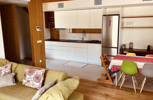 Sant Just Desvern House | Vacation Home with Pool