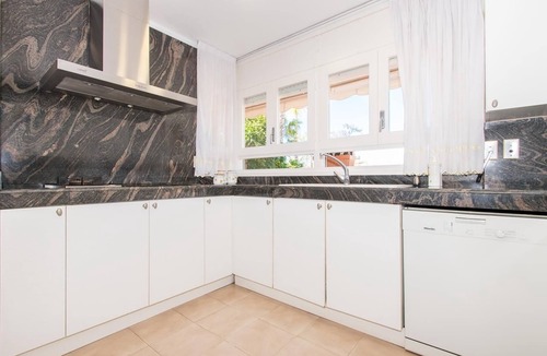 Canet de Mar Villa | Villa 'Berganti' with Private Pool, Wi-Fi and Air Conditioning