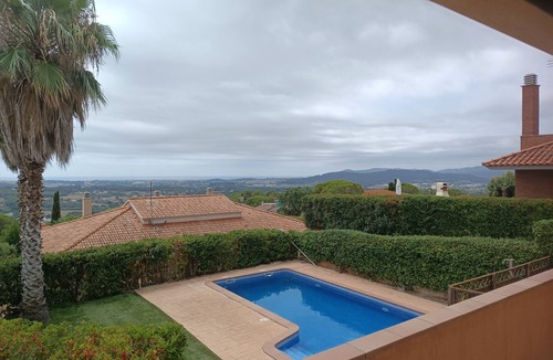 Tordera Ski Chalet | Villa EL Mirador 9pax Cerca Playa