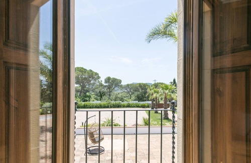 Tordera Villa | Villa 'Encanto Y Mirador' with Mountain View, Wi-Fi and Air Conditioning