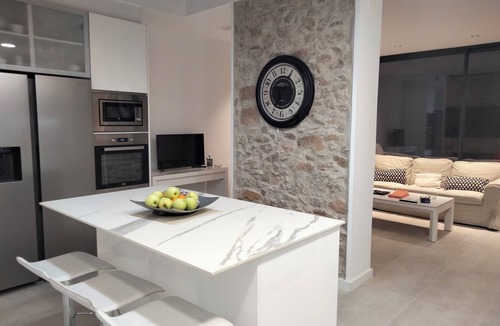Calella Villa | Villa - In the center of the village, beach at 3 min walking distance and private pool.