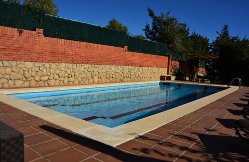 Sitges Villa | Villa Sitges Soledad 15 minutes drive from Sitges. A/C. XXL swimming pool. 12 p.