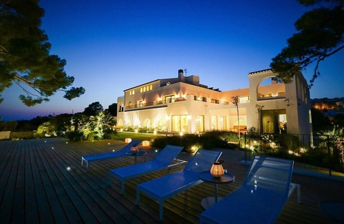 Vilanova I la Geltru Villa | Villas Sitges Casa del Mar. Front line/Spectacular sea views by Weekly Villas