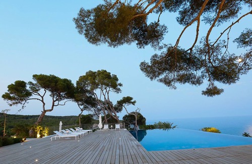 Vilanova I la Geltru Villa | Villas Sitges Casa del Mar. Front line/Spectacular sea views by Weekly Villas