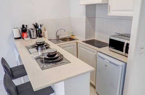 Sitges Town Center Apartment | White Penthouse by Hello Homes Sitges