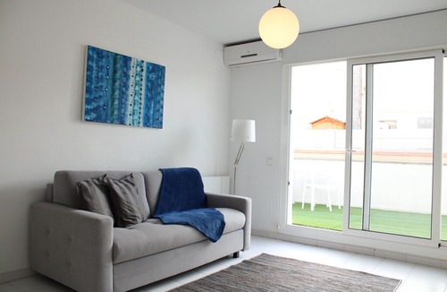 Sitges Town Center Apartment | White Penthouse