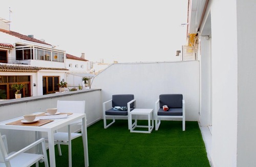 Sitges Town Center Apartment | White Penthouse