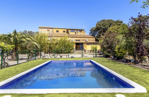 Bigues I Riells Villa | Your own private hotel 30 min to BCN for 25 guests