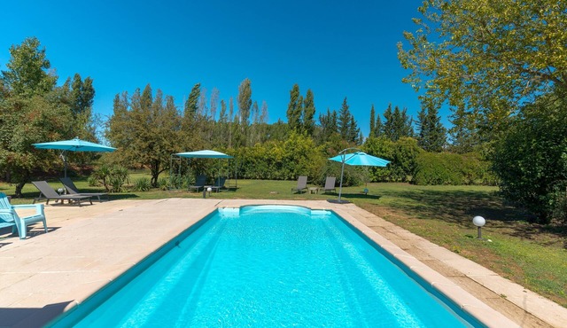 Domaine Plan des Devens – Peaceful 4-Star Retreat with Heated Pool