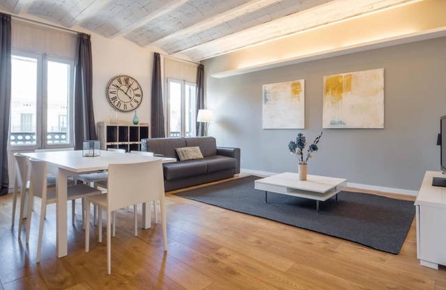 940 La Ramblas Cozy Flat VI