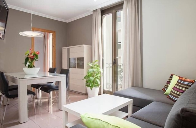 Bright 3 bedroom apartment