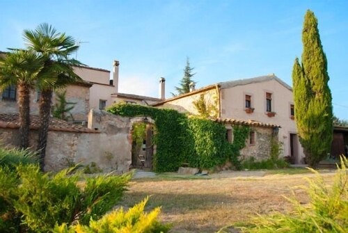 Self catering Masía Olivera for 5 people