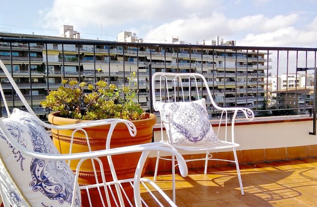 Sunny terrace 3BR luxury Penthouse - Ferran Batik