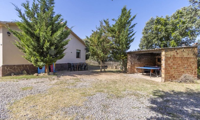 Casserres Apartment | 100 m² Apartment ∙ 3 bedrooms ∙ 8 guests