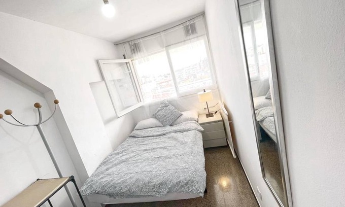 Sabadell Resort | 100 m² Private room ∙ 1 bedroom ∙ 2 guests